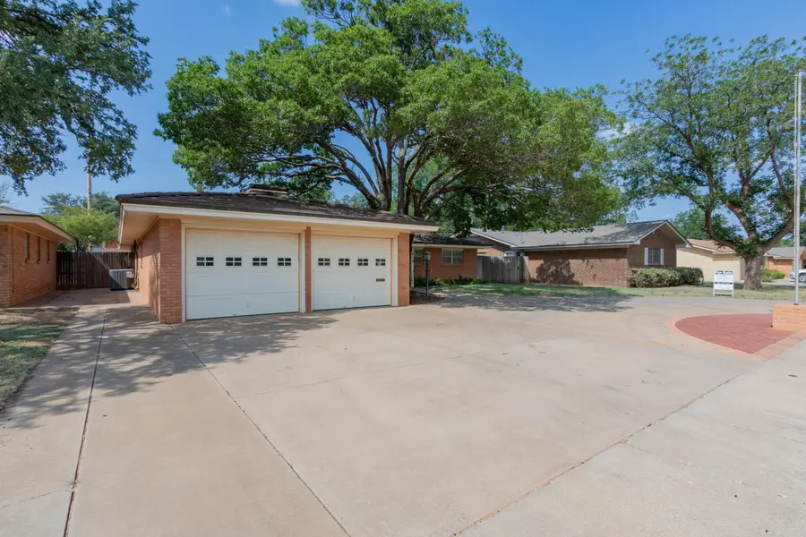 810 8th Street, Wolfforth, TX 79382 - #3