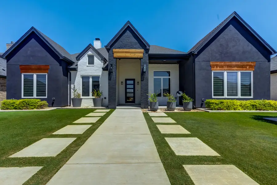 1301 Buckingham Avenue, Wolfforth, TX 79382 - #2