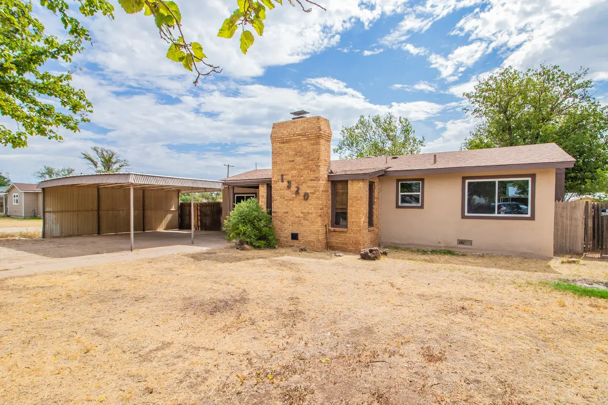 1320 Avenue L, Ralls, TX 79357 - #1