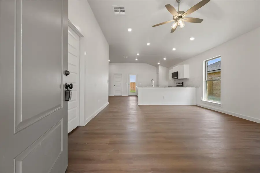 6307 Venita Avenue, Lubbock, TX 79407 - #3