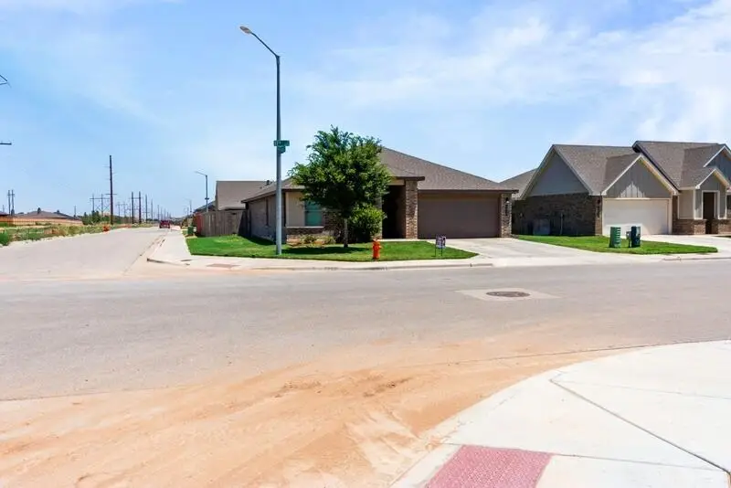 6830 57th Street, Lubbock, TX 79407 - #2