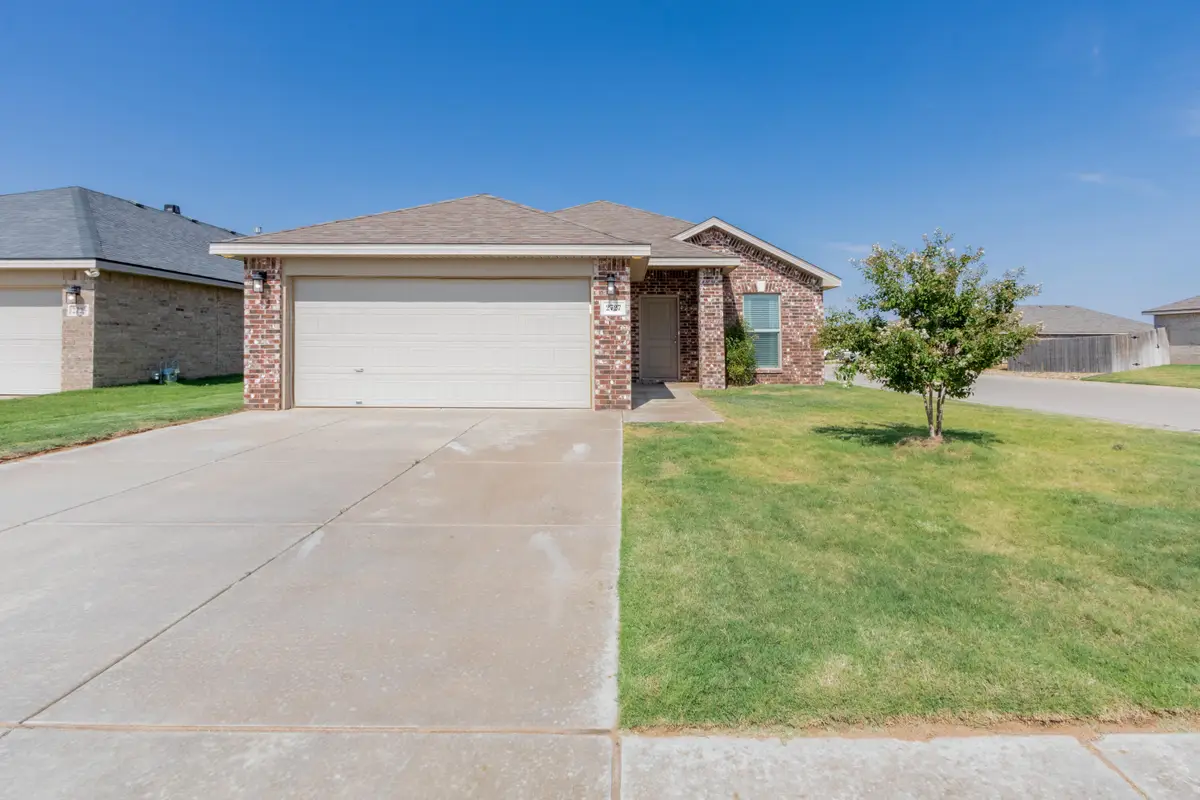 2727 Wausau Avenue, Lubbock, TX 79407 - #1