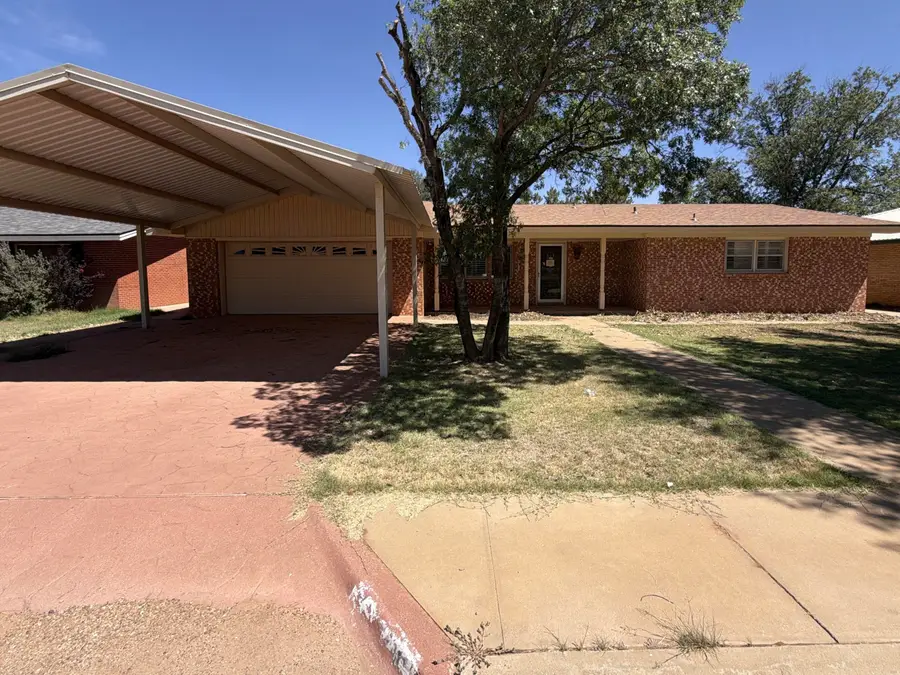506 18th Street, Seagraves, TX 79359 - #2