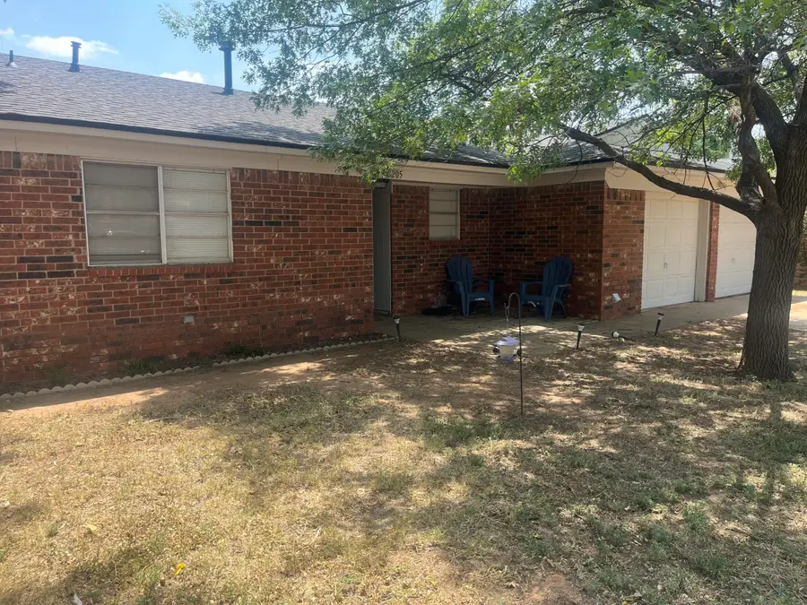 8205 Fremont Avenue, Lubbock, TX 79423 - #2