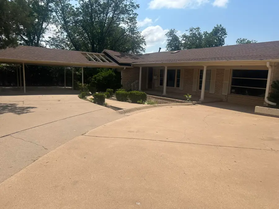 3610 Avenue V, Snyder, TX 79549 - #2
