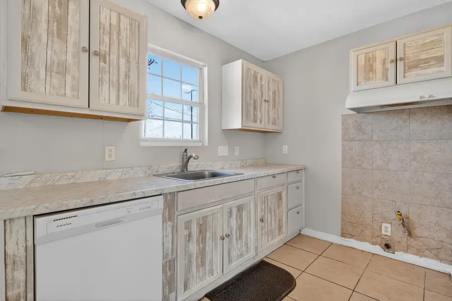3423 E Baylor Street, Lubbock, TX 79403 - #2