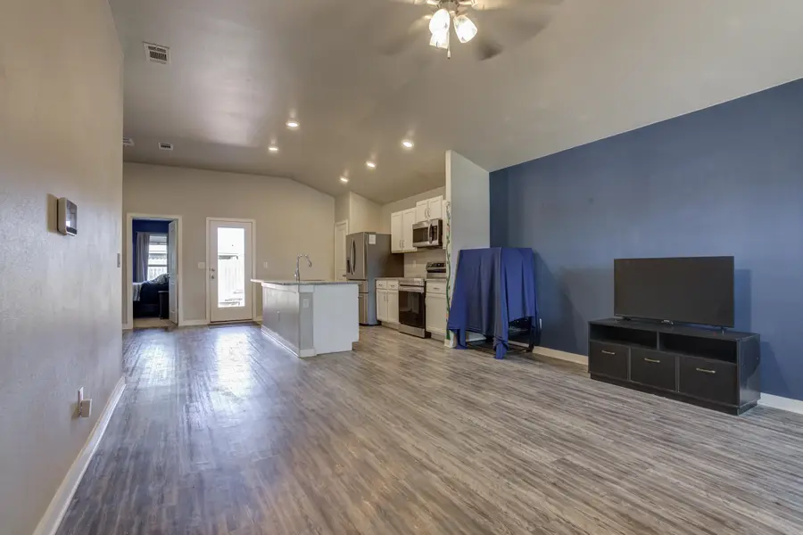 3316 Valencia Avenue, Lubbock, TX 79407 - #3