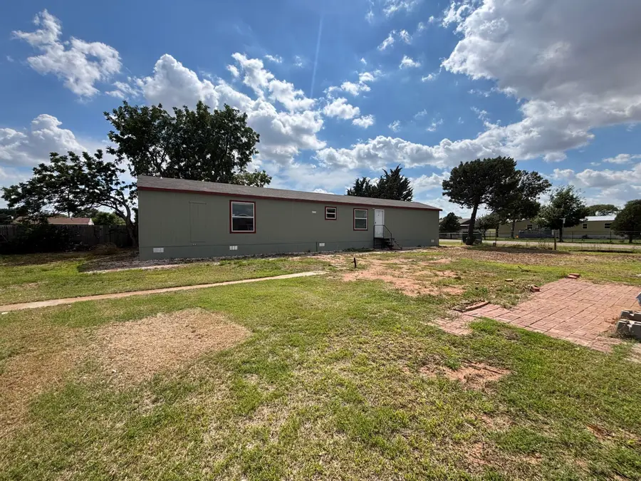 9920 N Chester Avenue, Lubbock, TX 79415 - #3