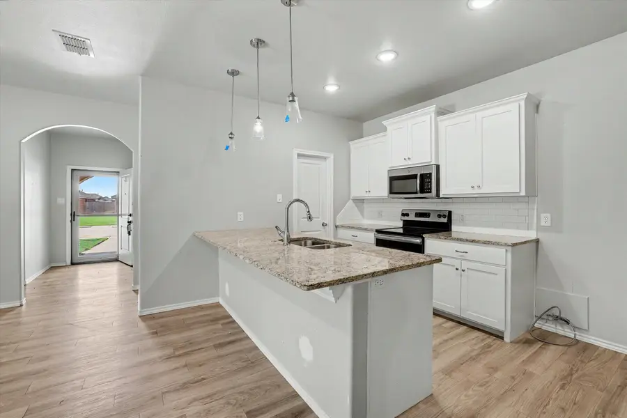 6906 67th Street, Lubbock, TX 79424 - #2