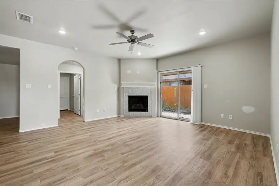 6906 67th Street, Lubbock, TX 79424 - #3