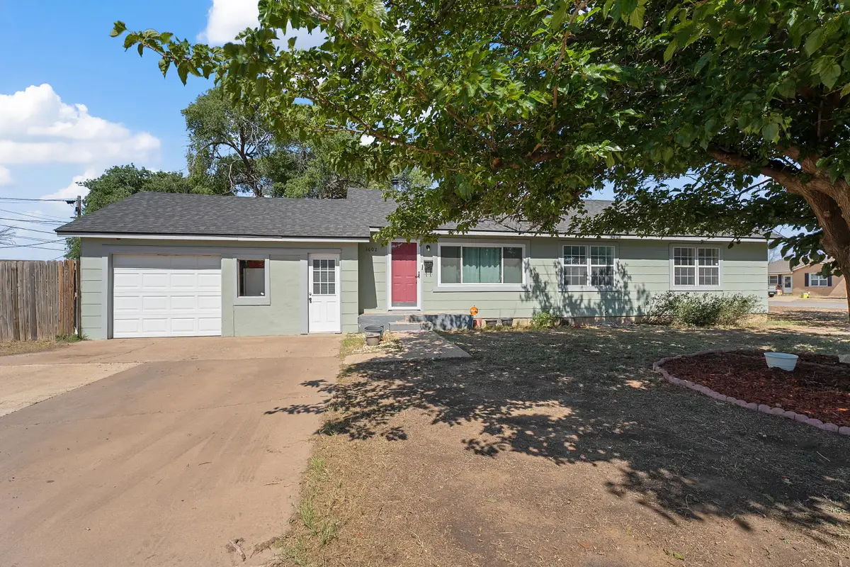 1602 Avenue B, Levelland, TX 79336 - #1