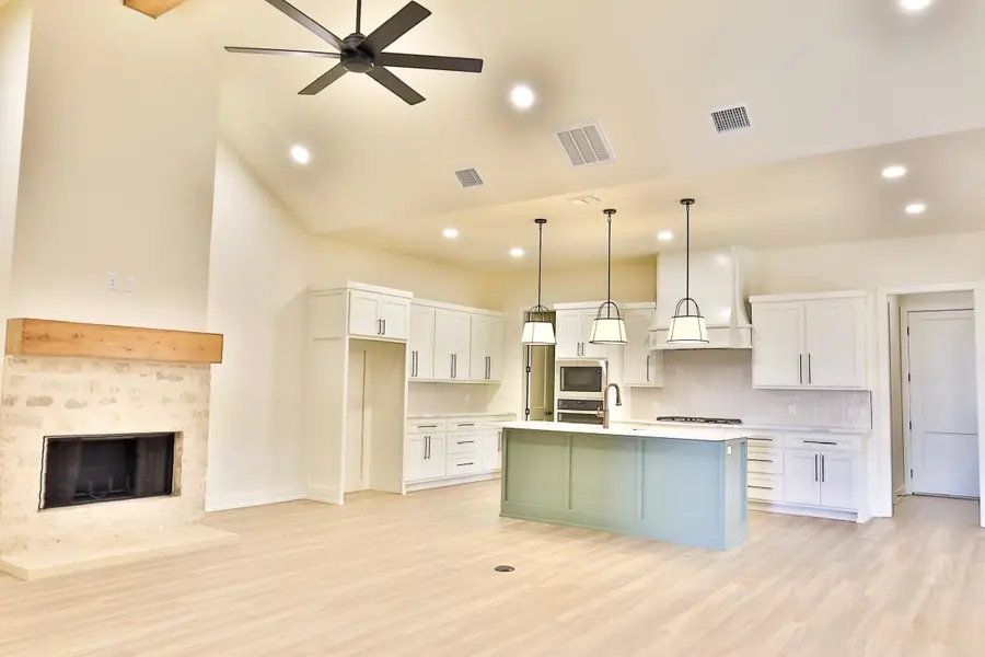 14105 Utica Avenue, Lubbock, TX 79424 - #2