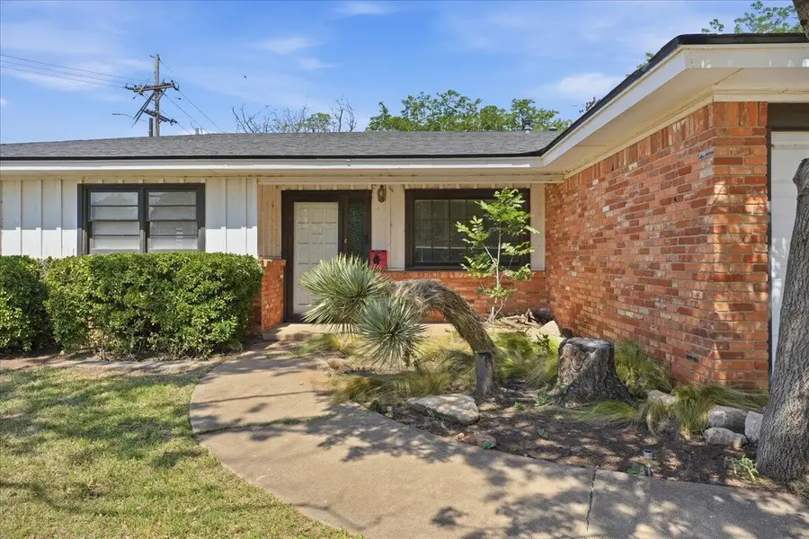 6508 Avenue W, Lubbock, TX 79412 - #3