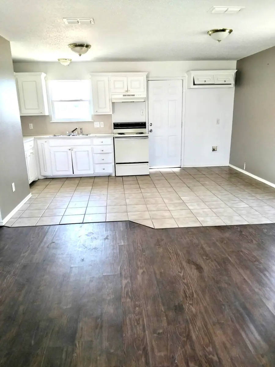 417 36th Street, Lubbock, TX 79404 - #2