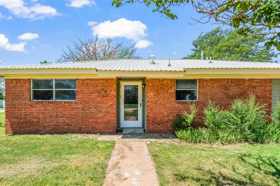 1401 Culpepper Avenue, Wilson, TX 79381 - #2