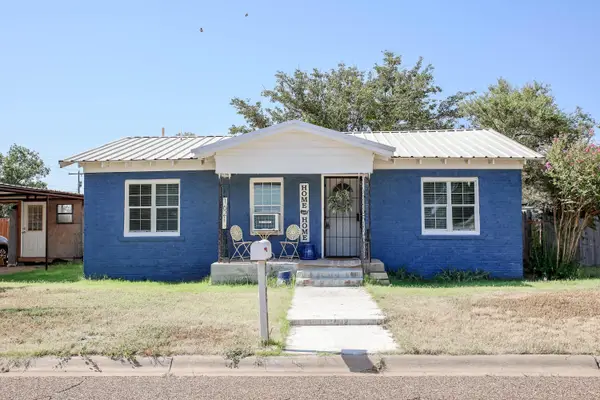 1621 N 4th Street, Tahoka, TX 79373
