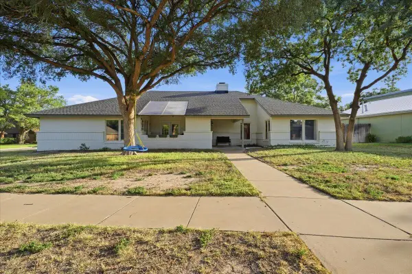 3522 92nd Street, Lubbock, TX 79423