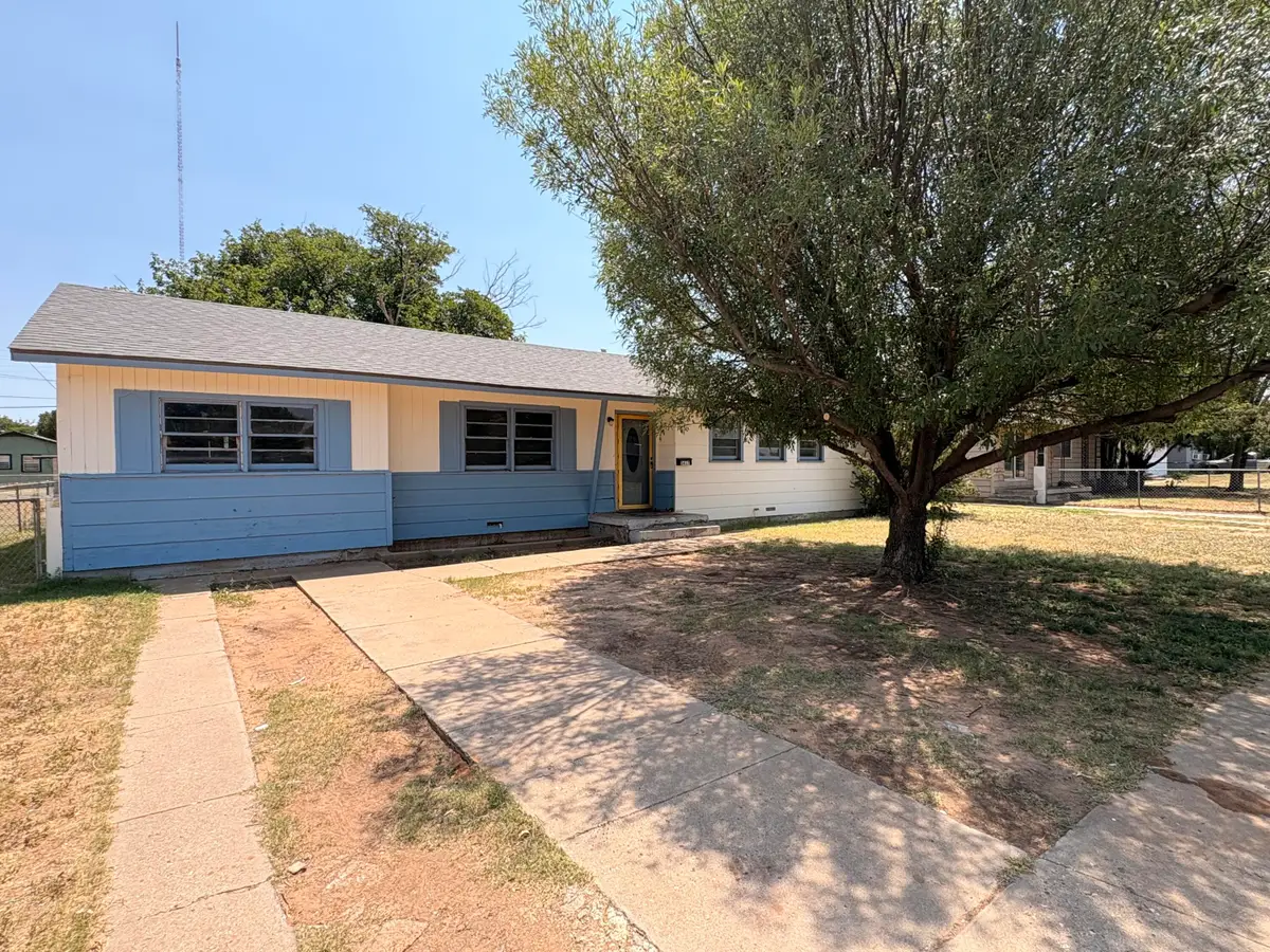 5417 Avenue D, Lubbock, TX 79404 - #1