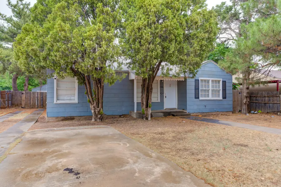 2206 32nd Street, Lubbock, TX 79411 - #2