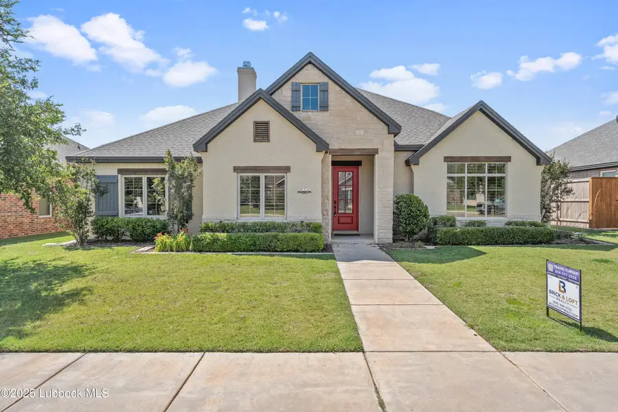 623 N 9th Street, Wolfforth, TX 79382 - #3
