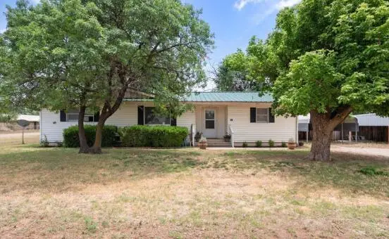 801 4th Street, Smyer, TX 79367 - #1