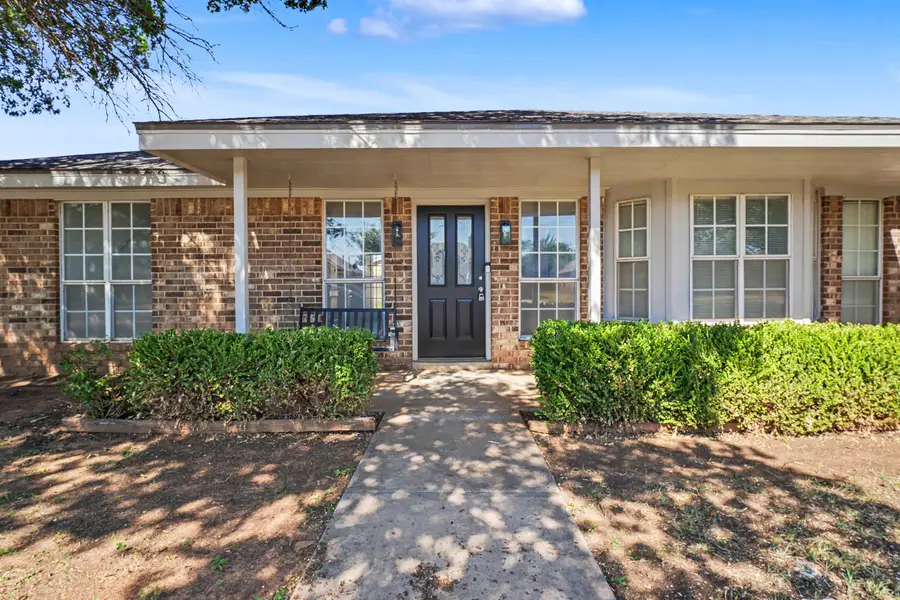 902 Justice Avenue, Lubbock, TX 79416 - #3