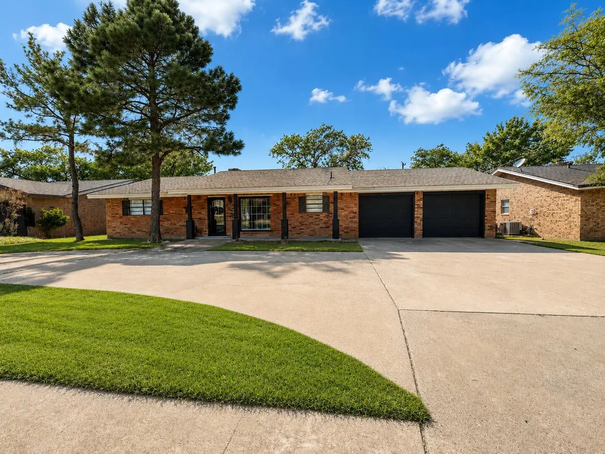 2030 Tech Drive, Levelland, TX 79336 - #1