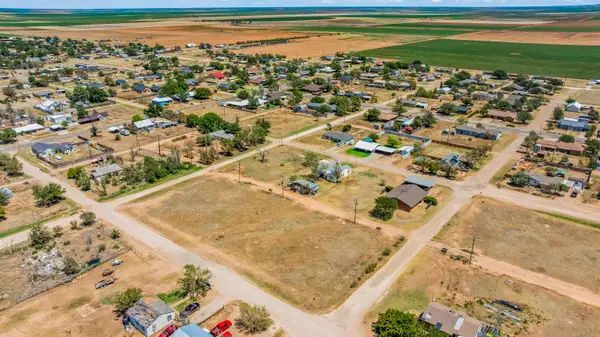 620 Avenue L, Ralls, TX 79357