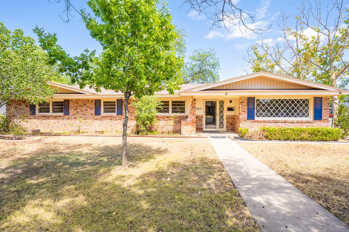 6011 Vernon Avenue, Lubbock, TX 79412 - #1