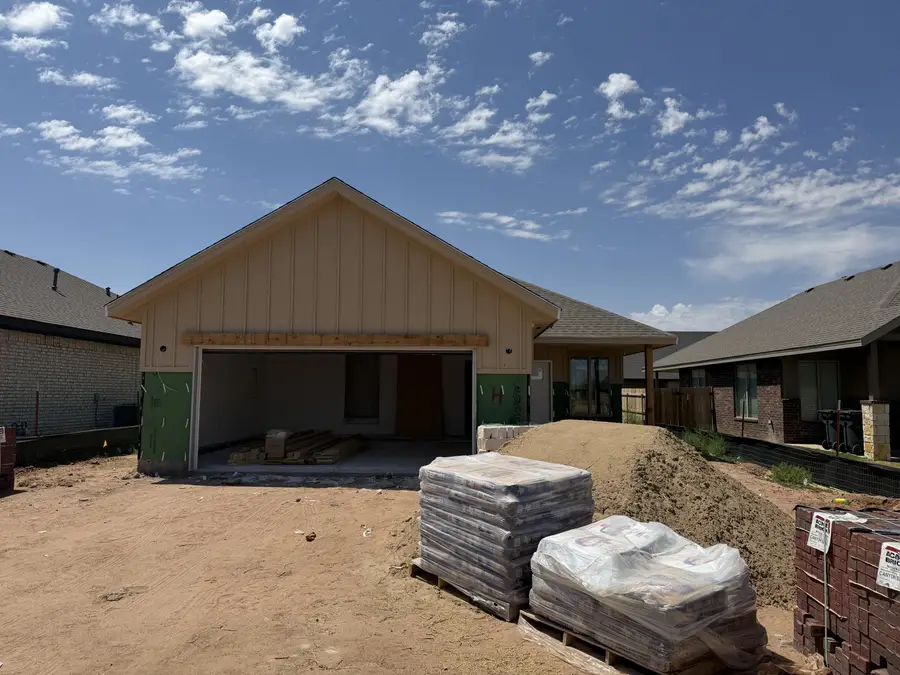 5902 Viola Avenue, Lubbock, TX 79407 - #2