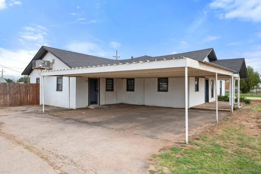 1302 Avenue E, Ralls, TX 79357 - #3