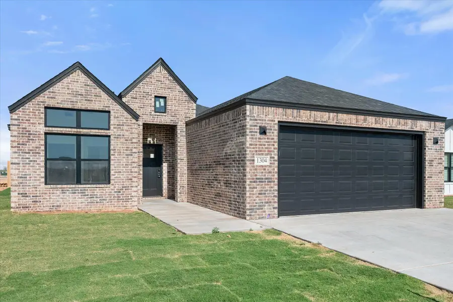 1304 Farmhouse Avenue, Wolfforth, TX 79382 - #2