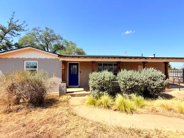1815 Avenue I Place, Levelland, TX 79336