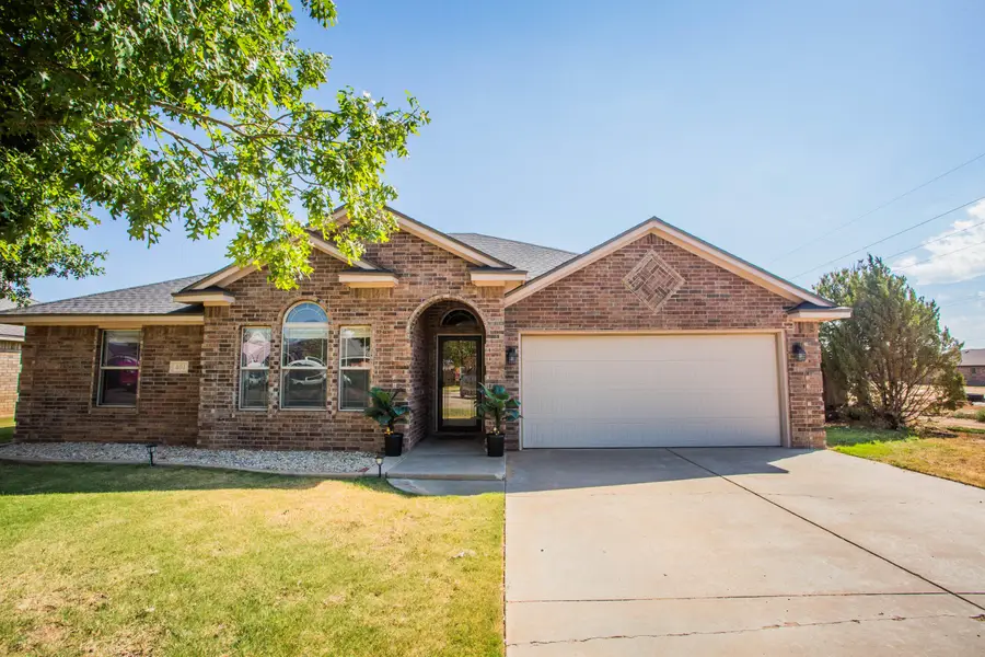 401 Mcmillen Avenue, Wolfforth, TX 79382 - #2