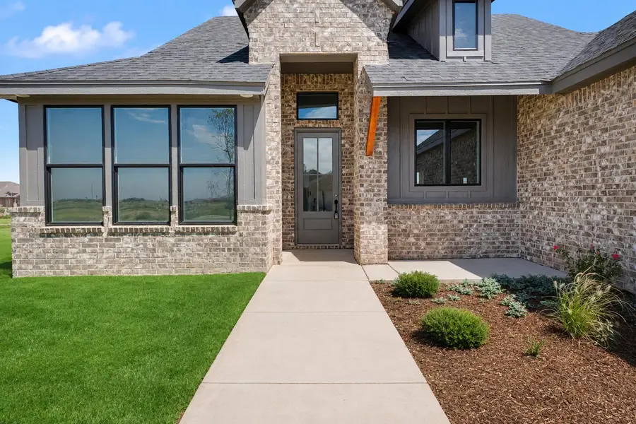 1214 N 6th Street, Wolfforth, TX 79382 - #2