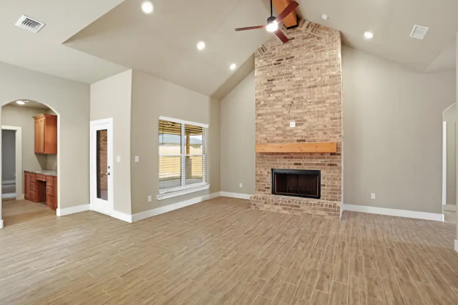 612 E 14th Street, Wolfforth, TX 79382 - #3