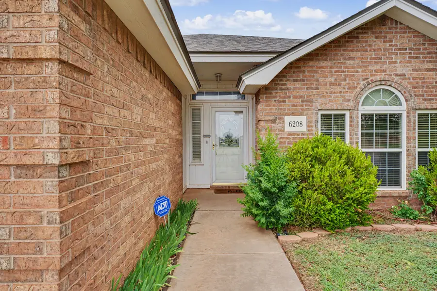 6208 15th Street, Lubbock, TX 79416 - #2