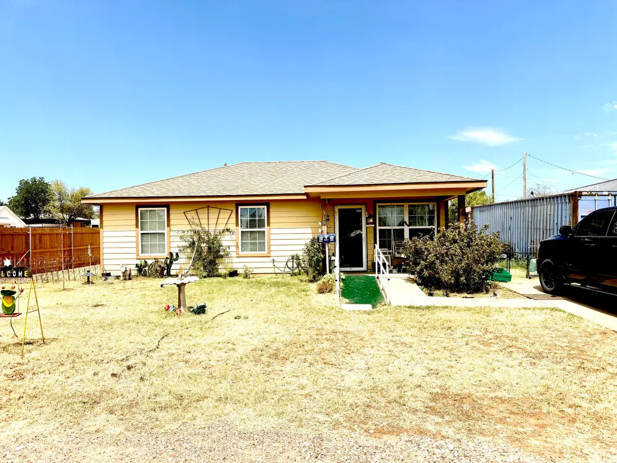 305 E 2nd Street, Spur, TX 79370 - #1