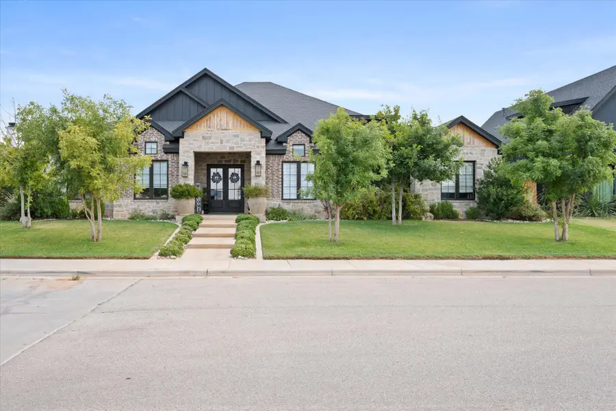 611 N 12th Street, Wolfforth, TX 79382 - #3