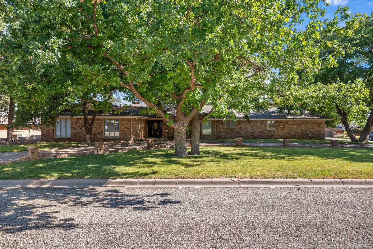 1904 W Ave H, Muleshoe, TX 79347 - #1