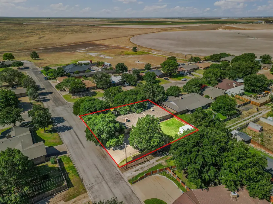 1904 W Ave H, Muleshoe, TX 79347 - #3