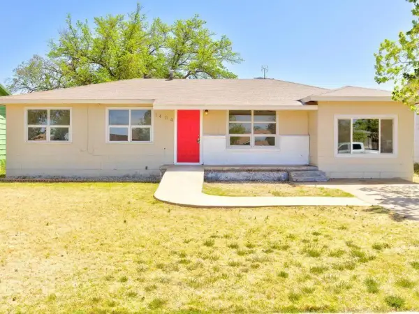 1404 E Reppto Street, Brownfield, TX 79316