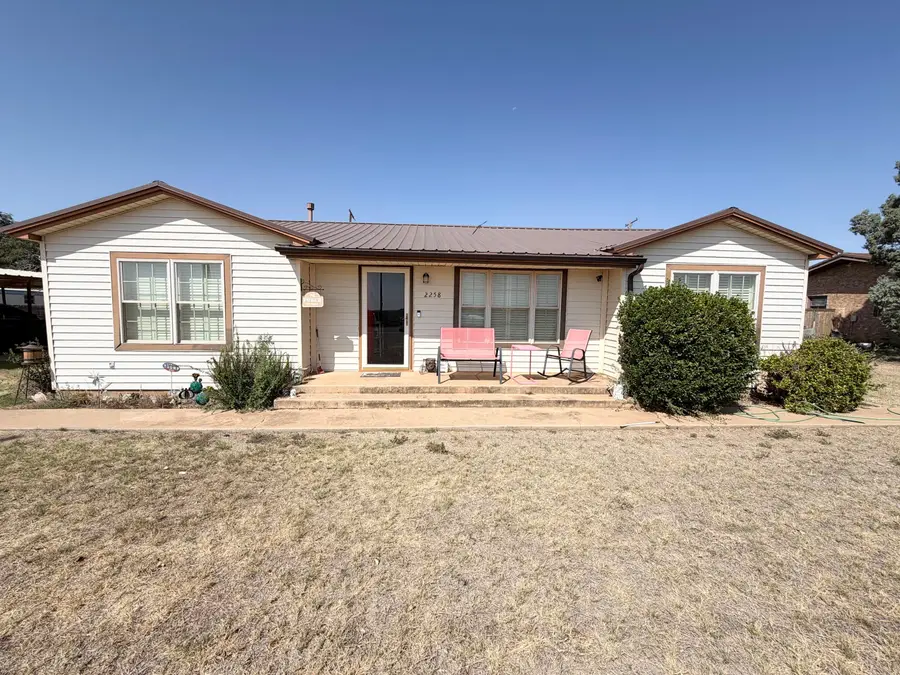 2258 Farm To Market 179, Hale Center, TX 79041 - #2