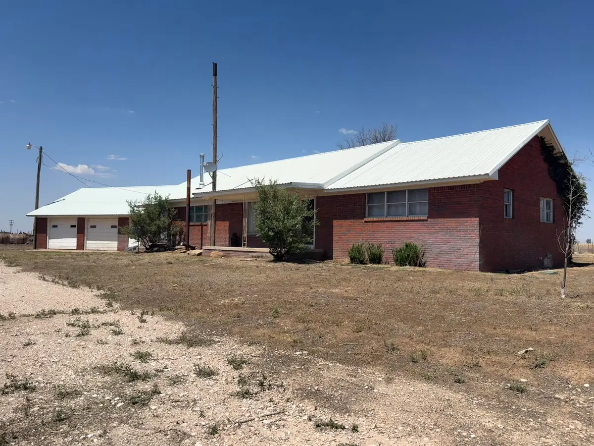 320 County Road 173, Muleshoe, TX 79347 - #1