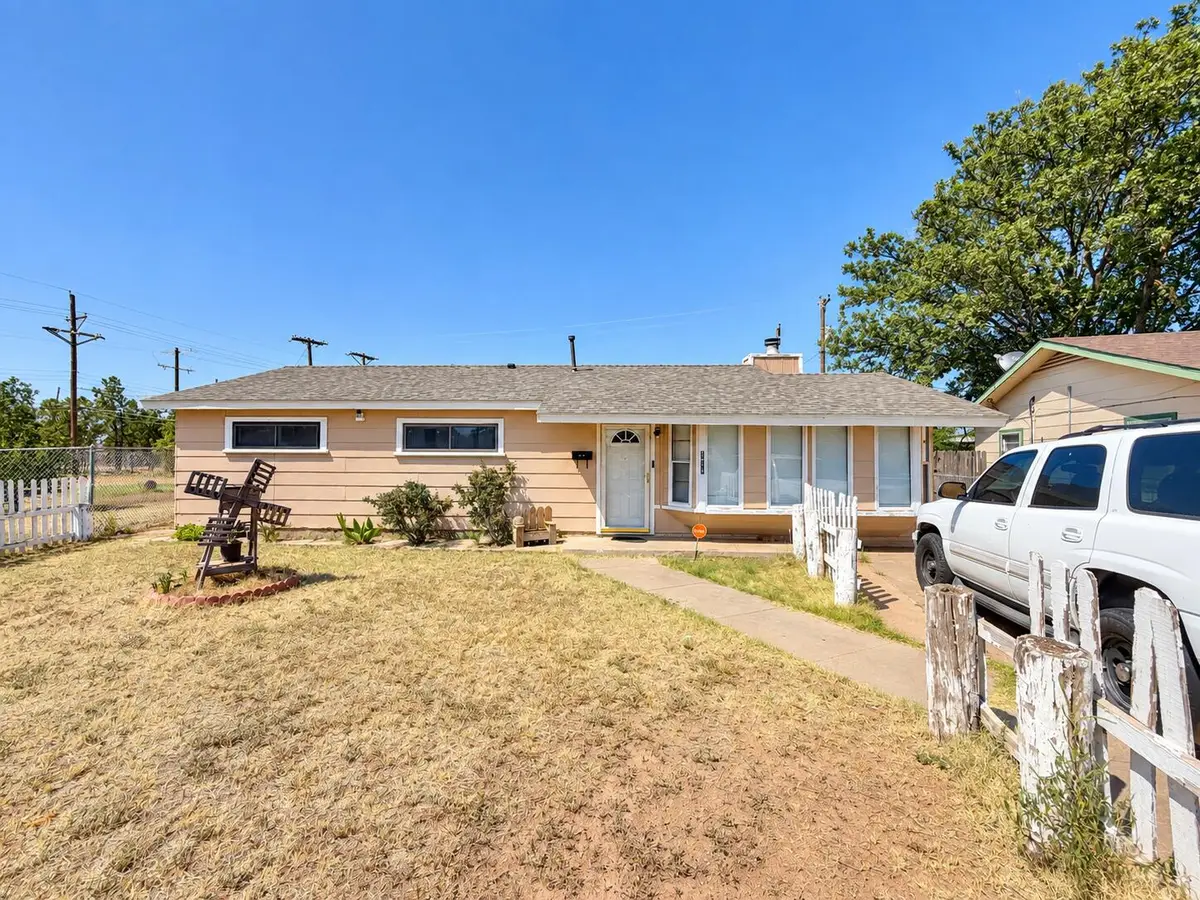 2910 Ute Avenue, Lubbock, TX 79404 - #1