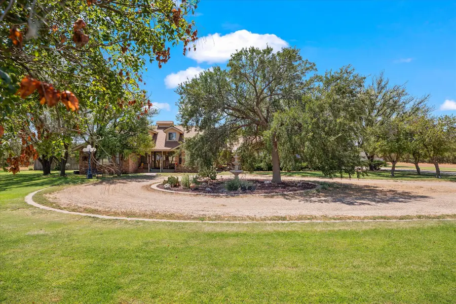 1183 Monaco Road, Levelland, TX 79336 - #2