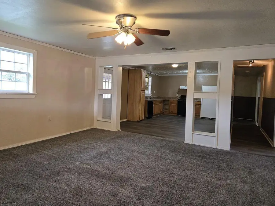 1021 S Westside Avenue, Littlefield, TX 79339 - #2