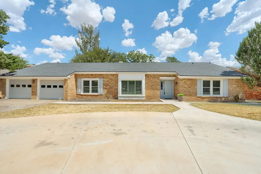 822 Itasca Street, Plainview, TX 79072 - #2
