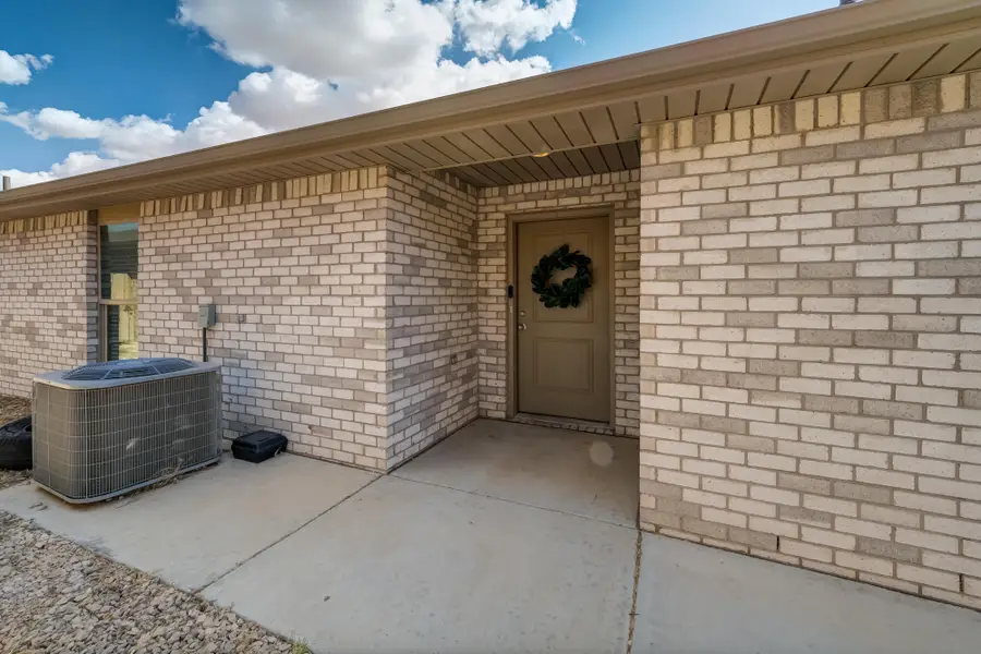 2122 N Jayton Avenue, Lubbock, TX 79403 - #2