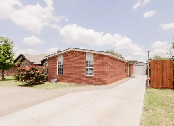 614 Locust Street, Idalou, TX 79329